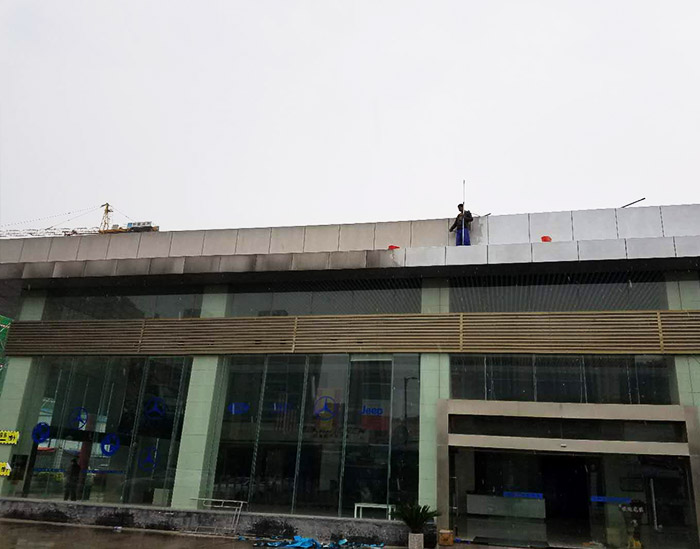 马邦名车4S店外墙清洗2.jpg